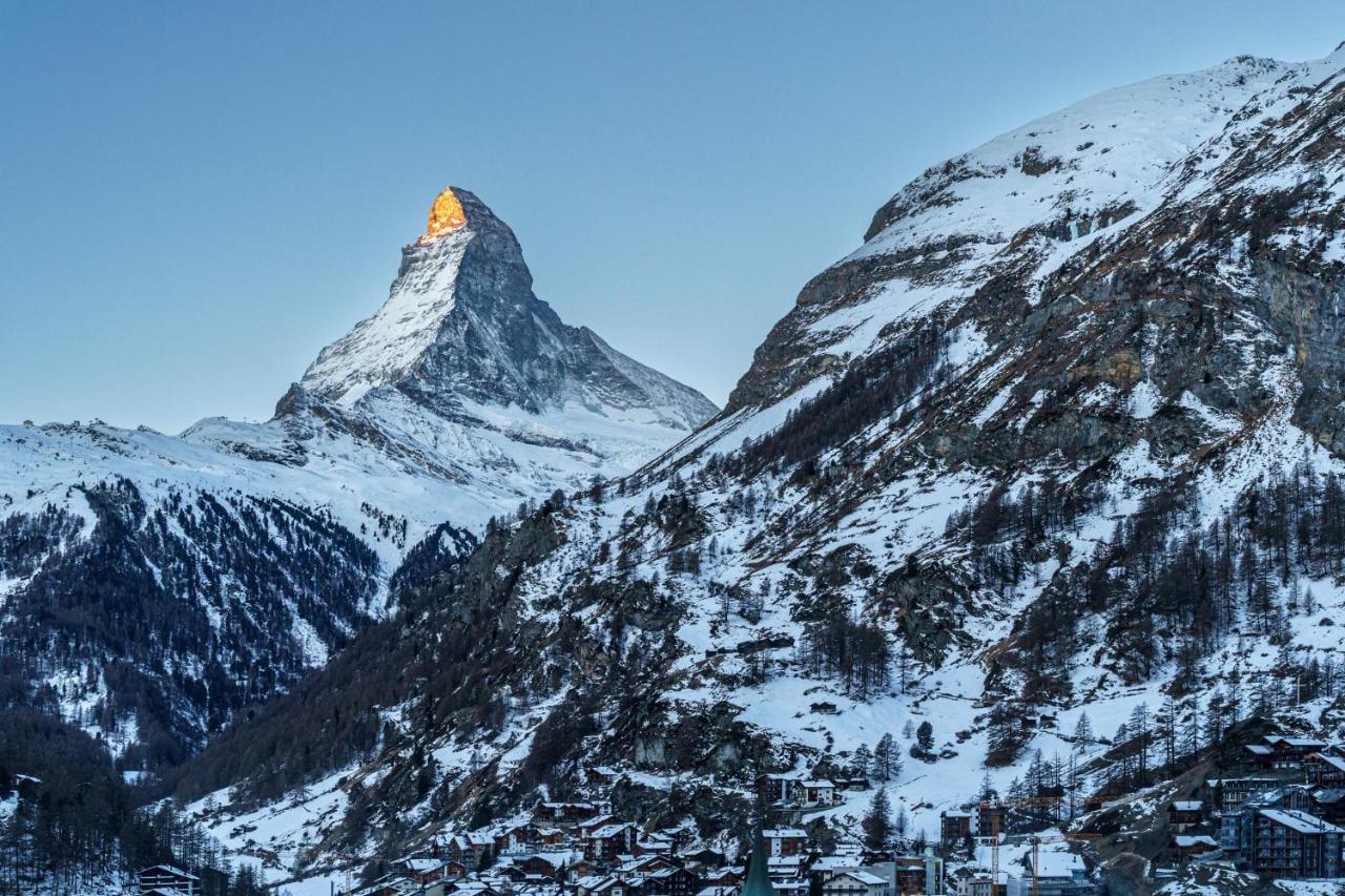 Hotel Alpenroyal Zermatt Exterior photo